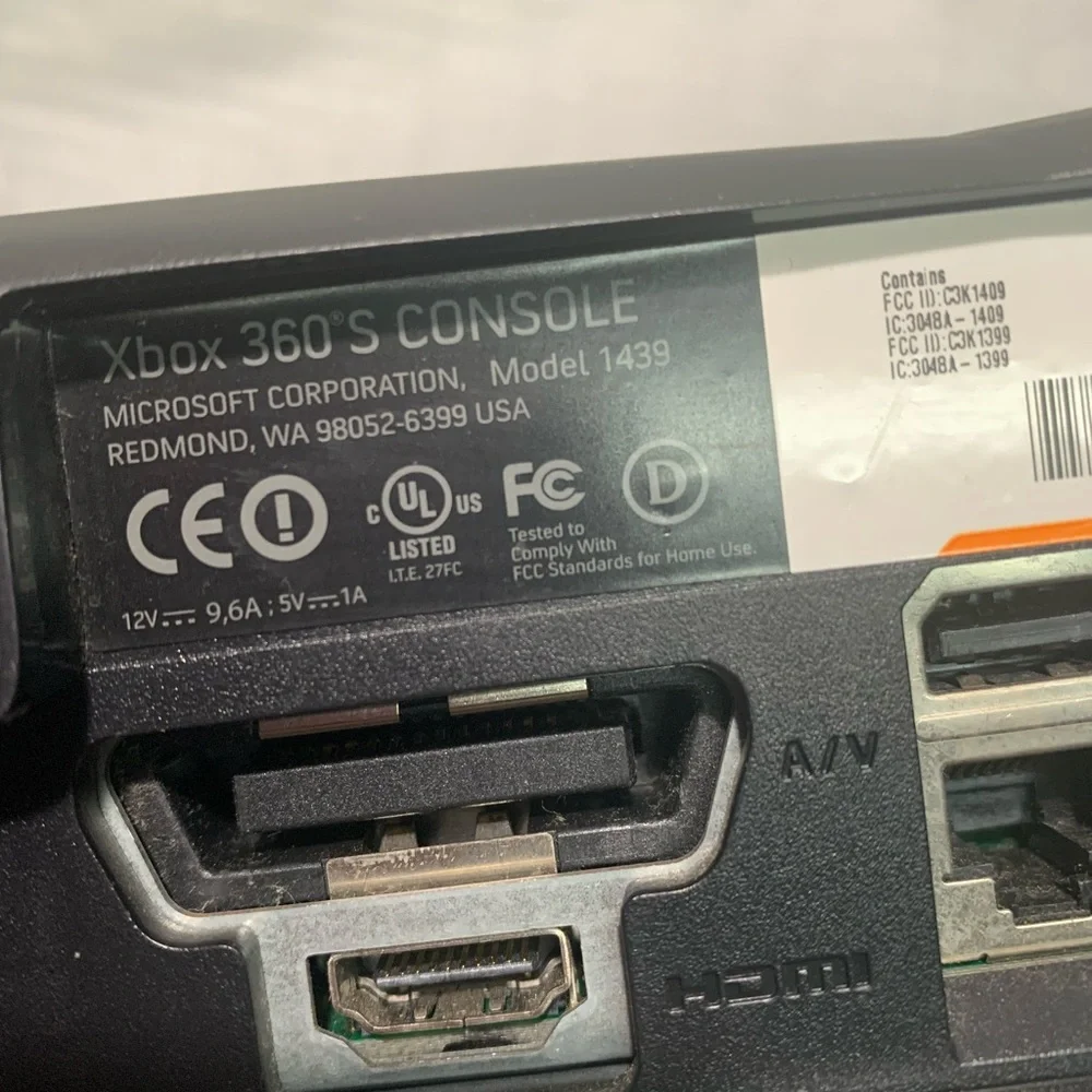 Microsoft Xbox 360 S Slim Model 1439 Console +OEM Power Supply A11-120N1A Tested